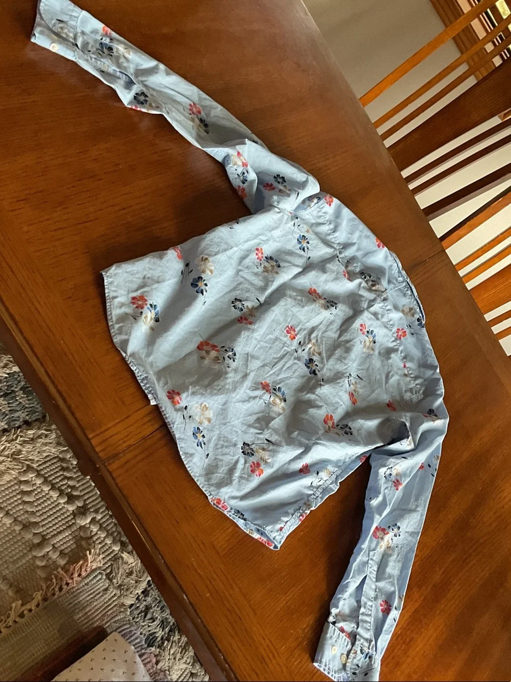 Banana Republic Men's Light Blue Floral Button-Up Shirt small untuck Casual
